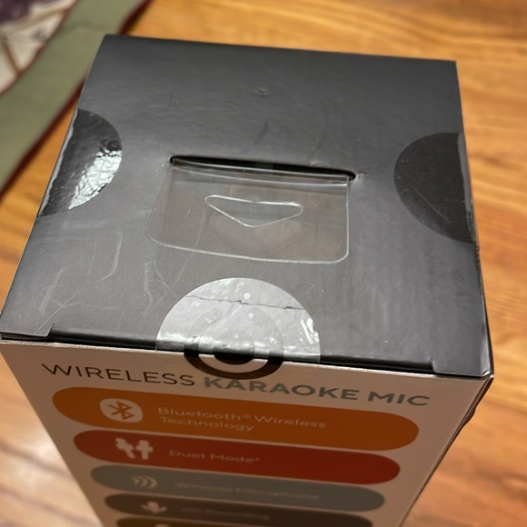 Core Innovations Wireless Bluetooth Karaoke Microphone w/Built-in Speakers NEW!! - Picture 10 of 10